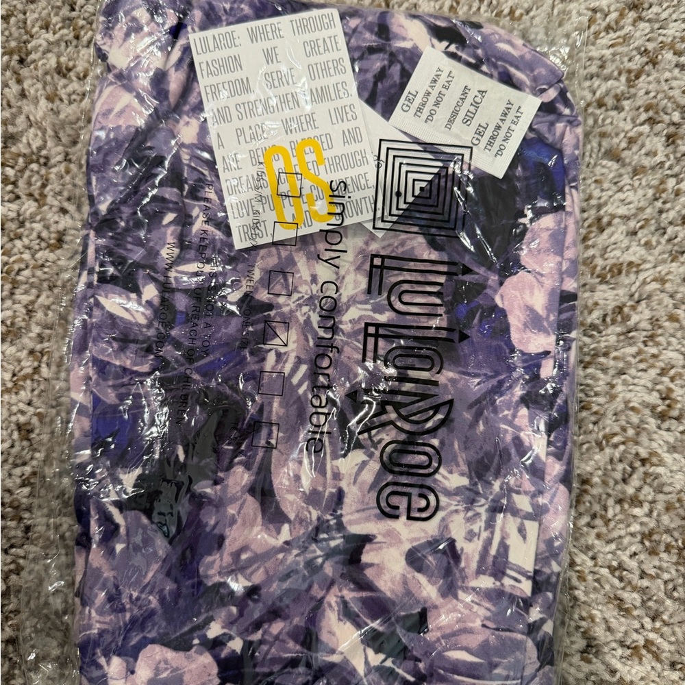 LuLaRoe Violet and White Patterned Leggings